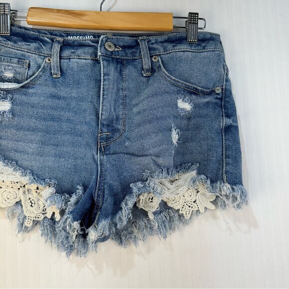 Mossimo Crochet Detail Distressed Denim Jean Shorts Size 8 High-Rise Daisy Dukes - Picture 5 of 5